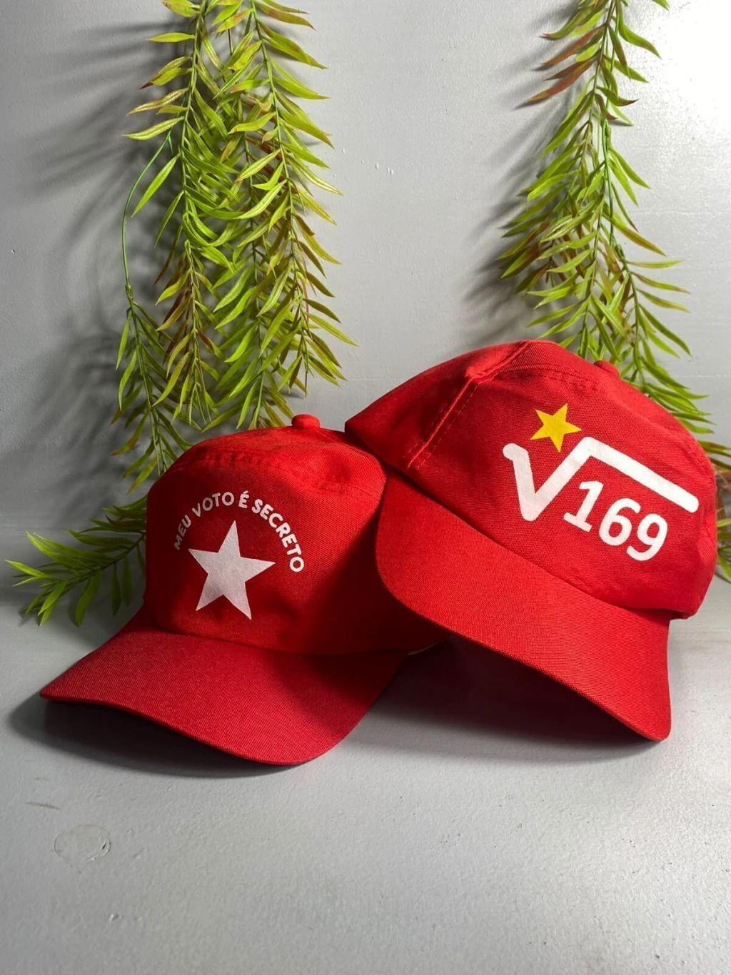 Boné Tactel Vermelho Lula 13